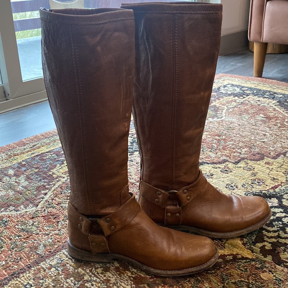 Frye Classic Flat Zip Back Riding Boot